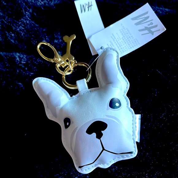 H&M White Dog Key Chain Pillow & Bone Charm in Gold Tone - Picture 2 of 4